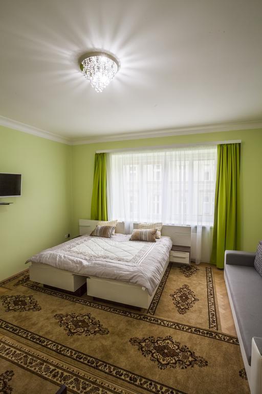 Luxury Air-Conditioned Rooms In Old Town Pozsony Kültér fotó